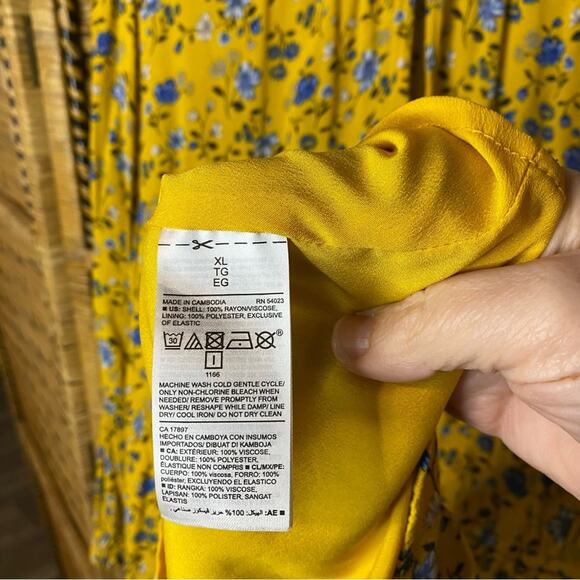 Old Navy Yellow and Blue Long Sleeve Sundress XL ditsy print autumn modest - Picture 10 of 10